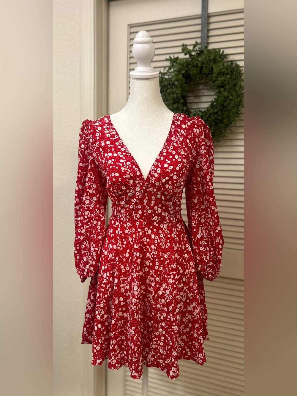 SHEIN Red Floral V-Neck Long Sleeve Mini Dress